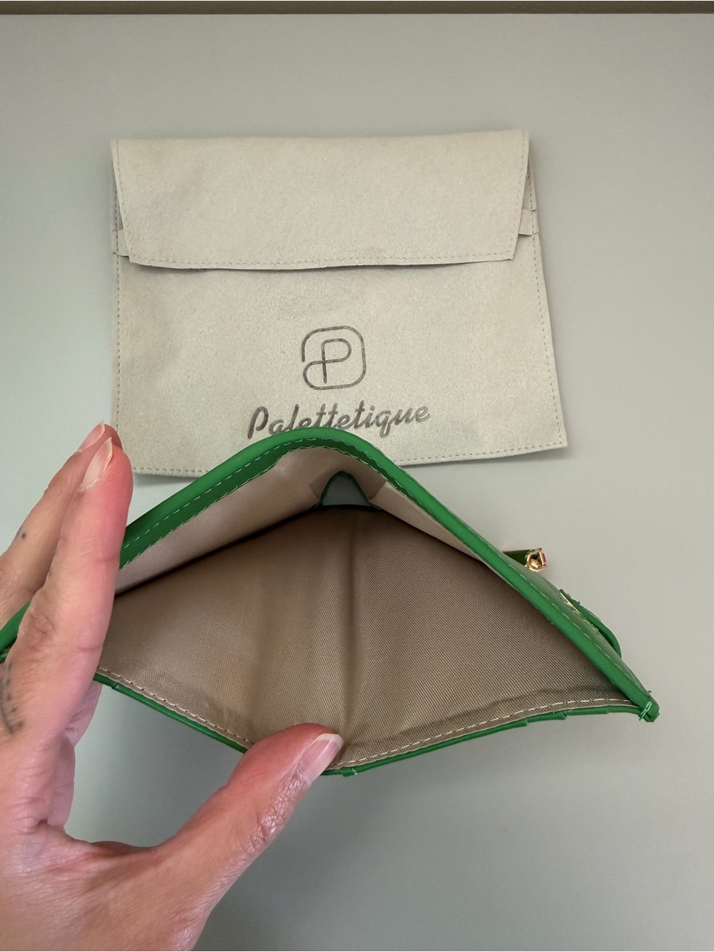 Palettetique Green Leather Card Wallet - Picture 5 of 6